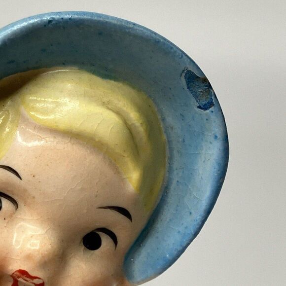 Ucagco Vtg Figurine Set of 2 Girls Yellow Teddy Bear Blue Bonnet Suitcase READ - Picture 7 of 9